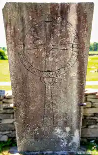 Runristning i gravkontext G210, L1975:1369