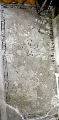 Runristning i gravkontext G306,