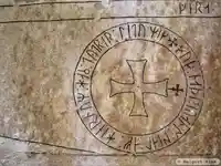 Runristning i gravkontext G312,