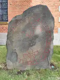 Fotografi av Runsten Sö97, L1985:8918 taget av Tom Monder