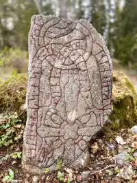 Fotografi av Runsten U810, L1943:3498 taget av Niklas Vackerdag