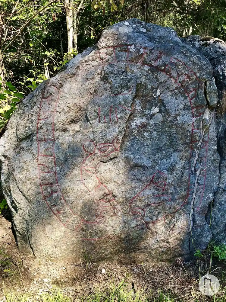 Fotografi av Runhäll Sö222, L2015:5960 taget av Niklas Vackerdag