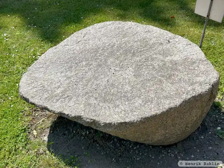 Fotografi av Runristning, L1988:7108 taget av Henrik Dahlin