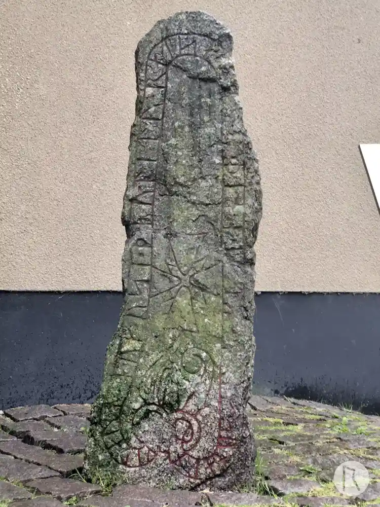 Fotografi av Runristning, L2015:2904 taget av Niklas Vackerdag