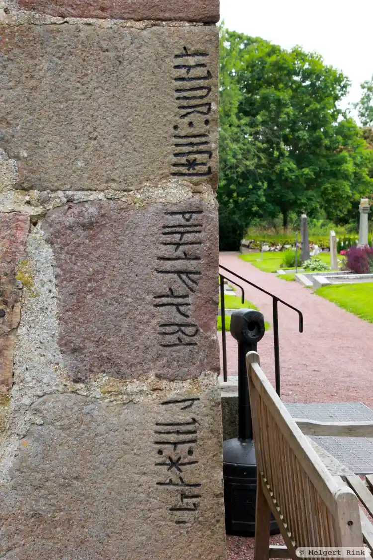 Fotografi av Runristning U219, L2014:2306 taget av Melgert Rink