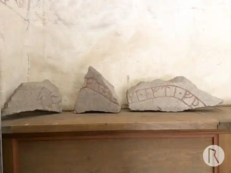 Fotografi av Runristning U535, L2015:894 taget av Niklas Vackerdag