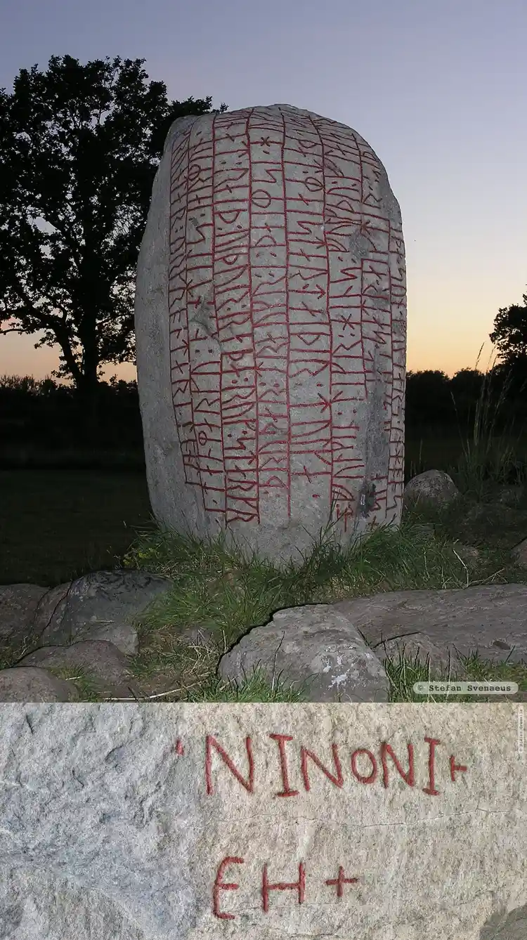 Fotografi av Runsten Karlevistenen, Öl1, L1956:4597 taget av Stefan Svenaeus & Didier Gremelle