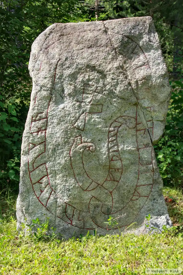 Fotografi av Runsten M14, L1935:6855 taget av Melgert Rink