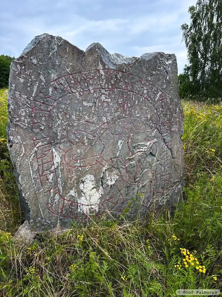 Fotografi av Runsten Ög46, L2011:3180 taget av Olof Palmgren