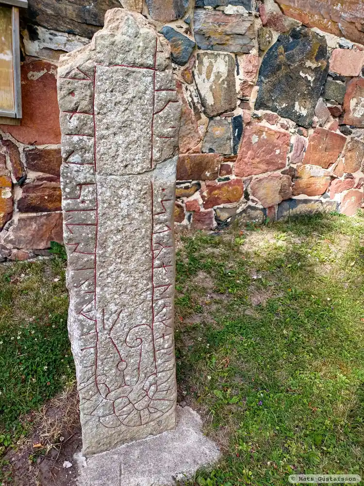 Fotografi av Runsten Sm147, L1955:1820 taget av Mats Gustafsson