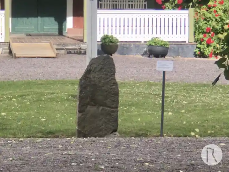 Fotografi av Runsten U106, L2017:658 taget av Niklas Vackerdag