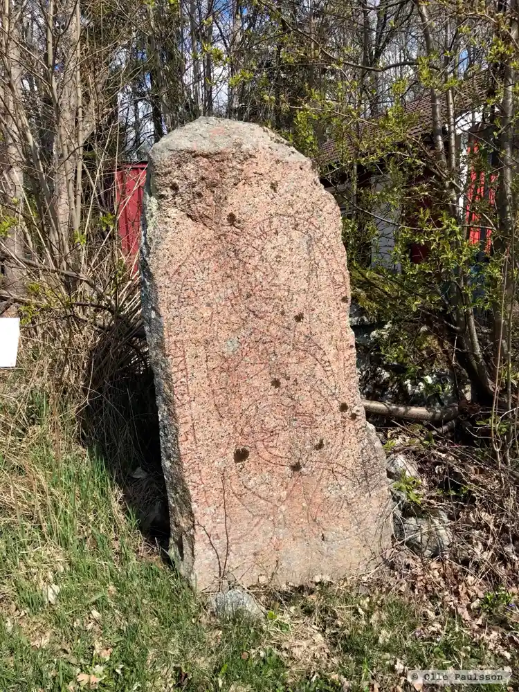 Fotografi av Runsten U1065, L1941:6242 taget av Olle Paulsson