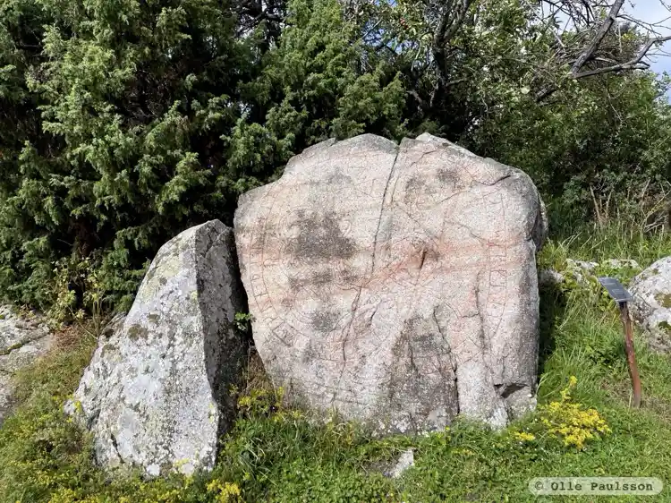 Fotografi av Runsten U1093, L1944:8661 taget av Olle Paulsson
