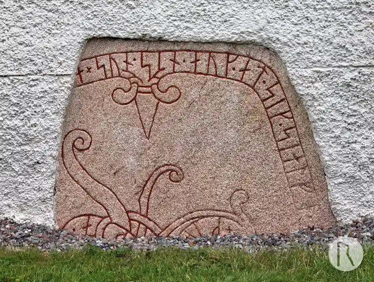 Fotografi av Runsten U133, L2014:87 taget av Niklas Vackerdag