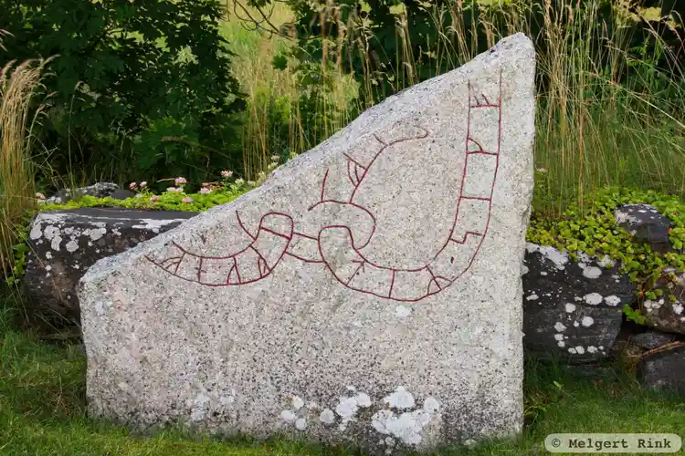 Fotografi av Runsten U221, L2014:1643 taget av Melgert Rink