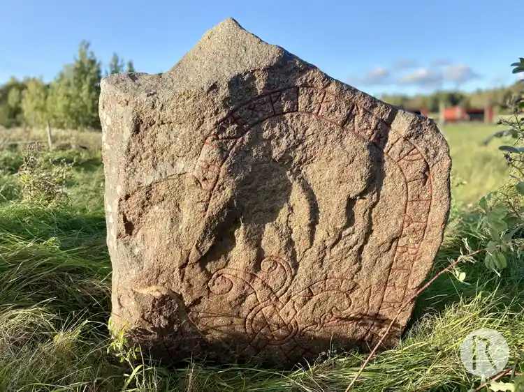 Fotografi av Runsten U268, L2017:6523 taget av Niklas Vackerdag