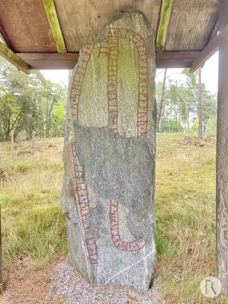 Fotografi av Runsten U371, L2012:432 taget av Niklas Vackerdag