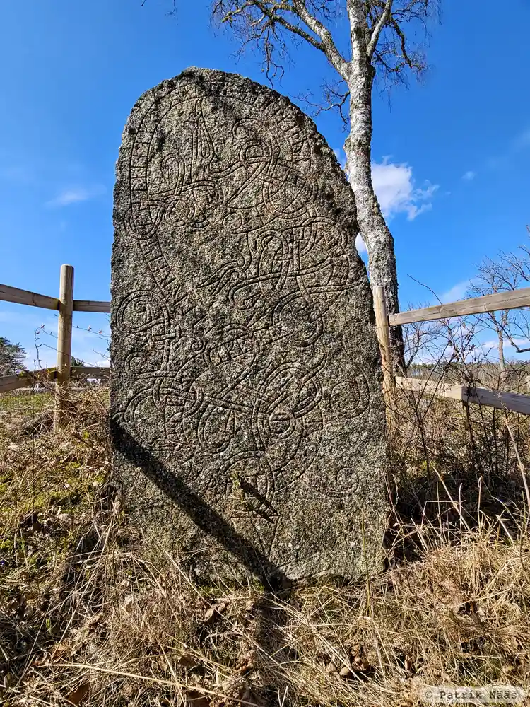 Fotografi av Runsten U463, L1942:9816 taget av Patrik Nääs