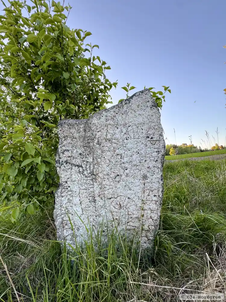 Fotografi av Runsten U616, L2014:6295 taget av Ola Nordgren