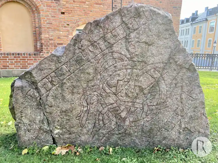 Fotografi av Runsten U935, L1941:1890 taget av Niklas Vackerdag