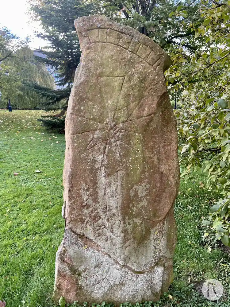 Fotografi av Runsten U943, L1941:2554 taget av Niklas Vackerdag
